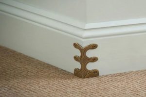 معایب قرنیز پی وی سی